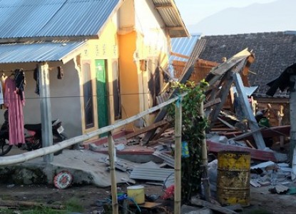 82 người thiệt mạng trong vụ động đất 7 độ ở Indonesia