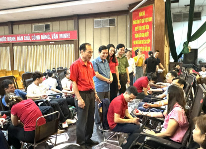 Ngày hội hiến máu Tình người Phong Châu tiếp nhận 533 đơn vị máu
