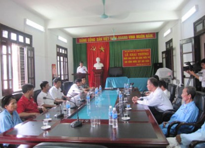 Lễ ra mắt nồi cháo tình thương của Hội CTĐ huyện Thanh Thủy (tháng 8-2012)