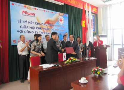 Lễ ký kết chương trình hợp tác giữa Hội CTĐ Việt Nam với Công ty TNHH Miwon Việt Nam