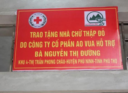 Hội CTĐ huyện Phù ninh tổ chức trao nhà nhân đạo cho hộ nghèo tại xã Bảo Thanh và thị trấn Phong Châu