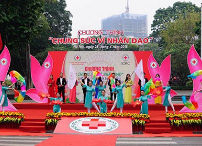 Chùm ảnh: Lan tỏa hành động đẹp trong Lễ phát động “Tháng Nhân đạo” tại Hà Nội