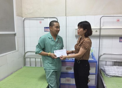 Việt Trì: Hỗ trợ cho hội viên Chữ thập đỏ xã Sông Lô