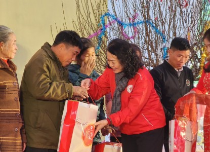 Trung ương Hội Chữ thập đỏ Việt Nam hỗ trợ hơn 33 tỷ đồng triển khai Phong trào “Tết Nhân ái” Xuân Quý Mão 2023