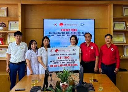 Trao tặng máy xét nghiệm huyết học tự động cho Bệnh viện đa khoa tỉnh Phú Thọ