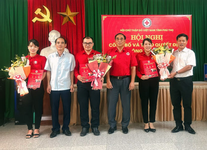 Hội Chữ thập đỏ tỉnh Phú Thọ tổ chức hội nghị công bố và trao quyết định về công tác cán bộ