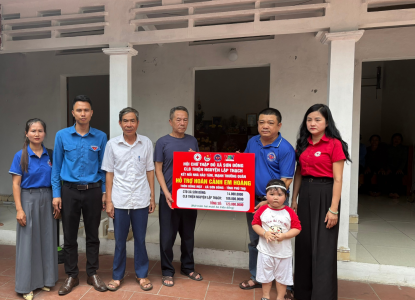 Ấm tình người giữa những mất mát nơi thôn Đông Mật, xã Sơn Đông.