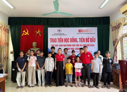 Chắp cánh ước mơ cho học sinh trong gia đình nạn nhân chất độc da cam