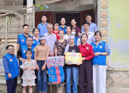 KHI SỰ SẺ CHIA ĐUỢC GỬI GẮM THÀNH ĐIỂM TỰA TUƠNG LAI CHO 2 BÉ MỒ CÔI TẠI XÃ NGUYỆT ĐỨC