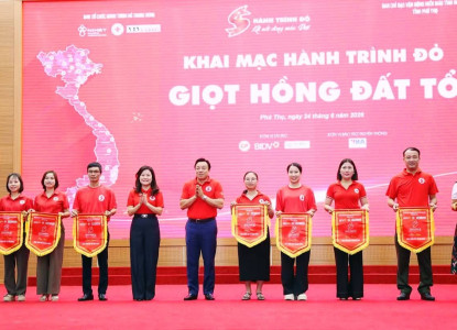 HƠN 800 ĐƠN VỊ MÁU: DẤU ẤN ĐẸP TẠI LỄ KHAI MẠC HÀNH TRÌNH ĐỎ - GIỌT HỒNG ĐẤT TỔ NĂM 2026
