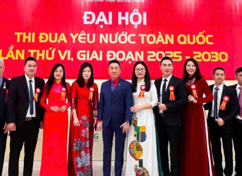ĐOÀN ĐẠI BIỂU TỈNH PHÚ THỌ THAM DỰ ĐẠI HỘI THI ĐUA YÊU NƯỚC TOÀN QUỐC HỘI CHỮ THẬP ĐỎ VIỆT NAM LẦN THỨ VI