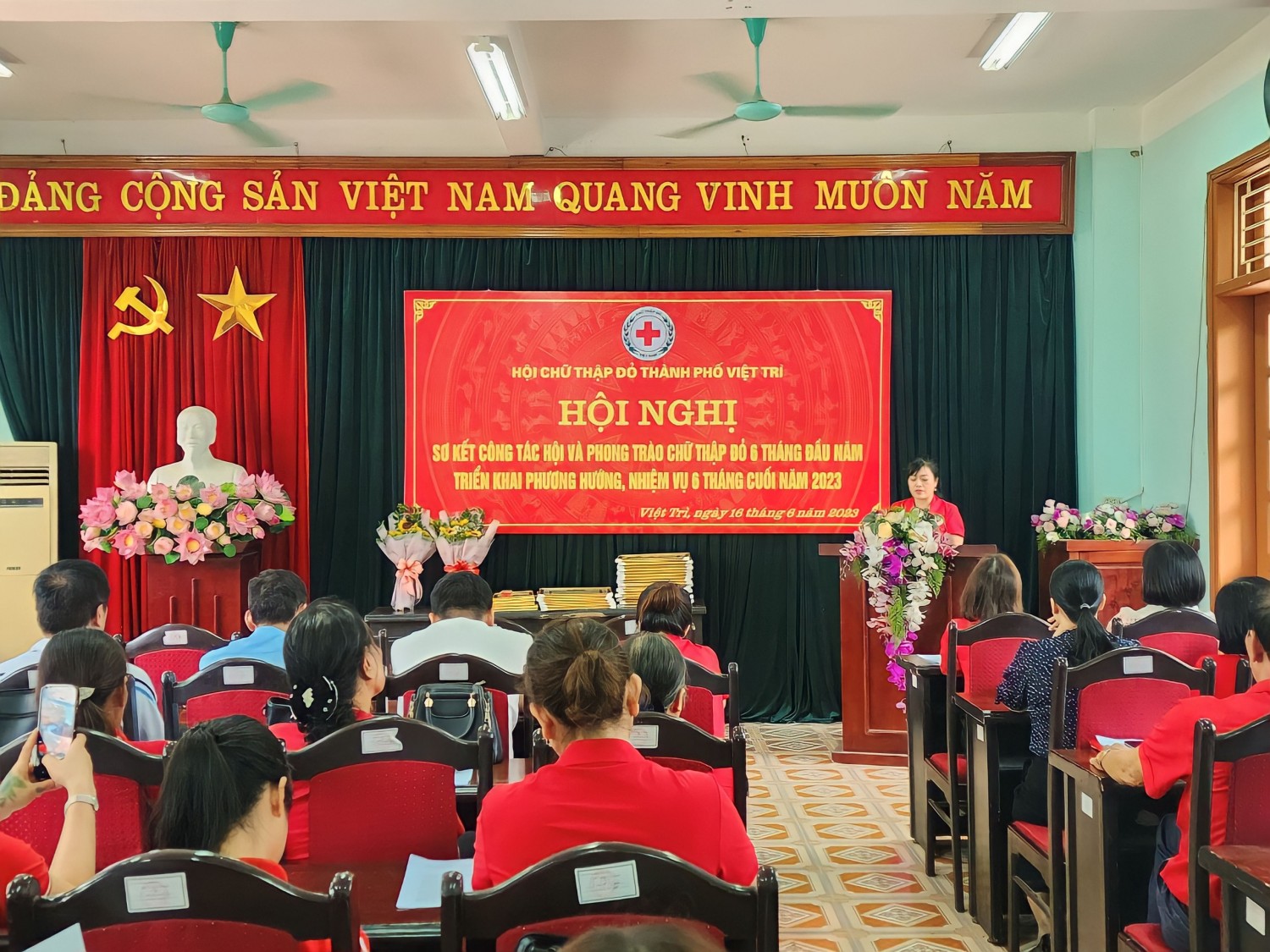 Hội Chữ thập đỏ thành phố Việt Trì  tổ chức hội nghị sơ kết công tác 6 tháng đầu năm 2023